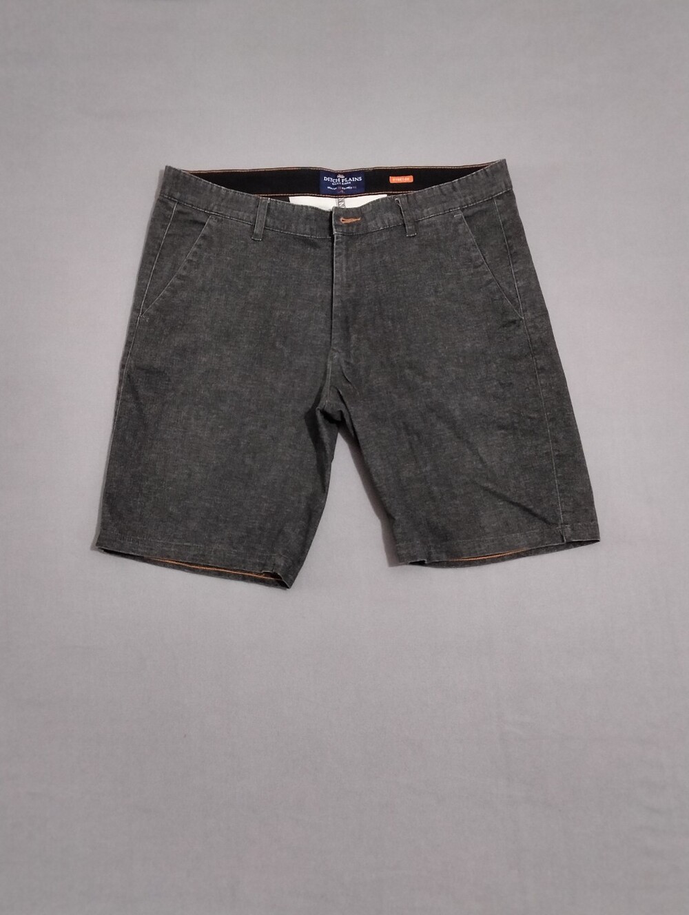 Ditch Plains Men's Stretch Waist 8.5" Inseam Flat Front Casual Shorts Pre-owned